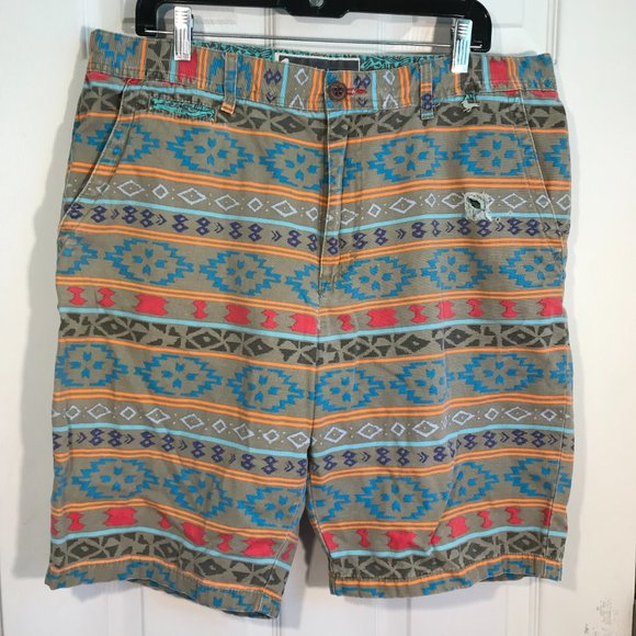 Modern Amusement Aztec / Southwestern Pattern Shorts  SZ 36 ( 38 X 10) DENIM - Picture 3 of 9
